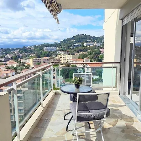 Vue Panoramique Chateau De La Апартаменты